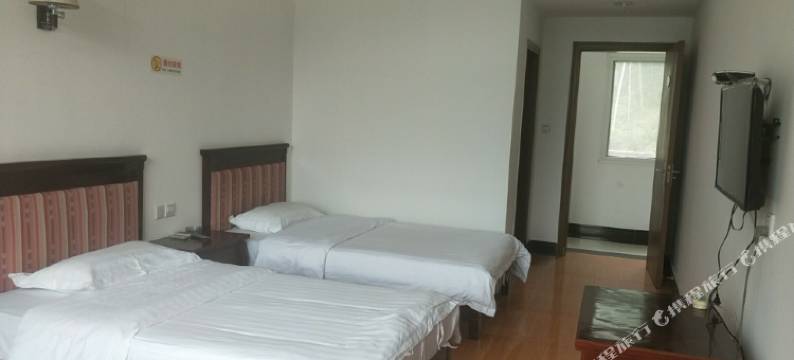 石台秋浦河畔农家乐图片