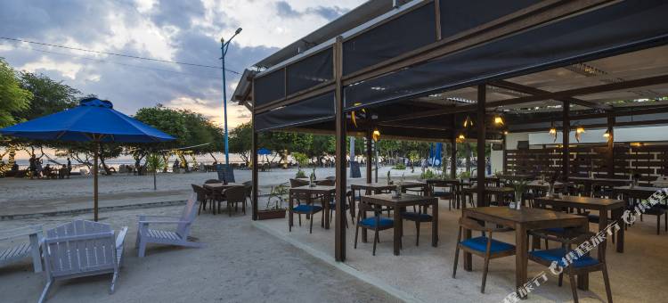 吉利柚木度假村(Gili Teak Beach Front Resort)图片