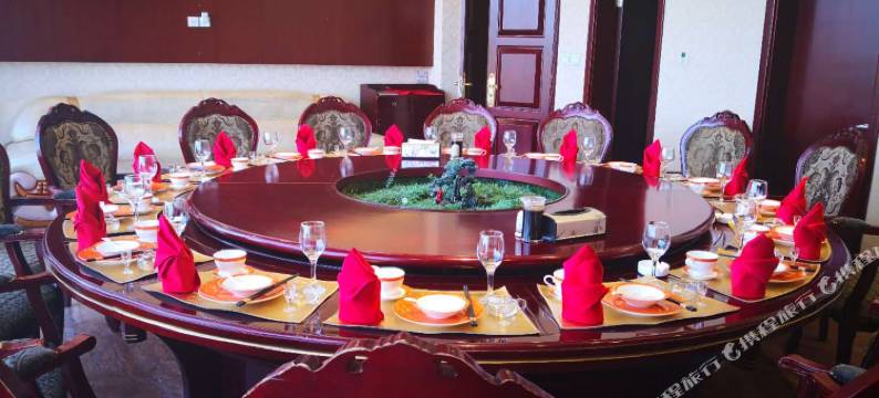 河曲玉龙湾大酒店图片