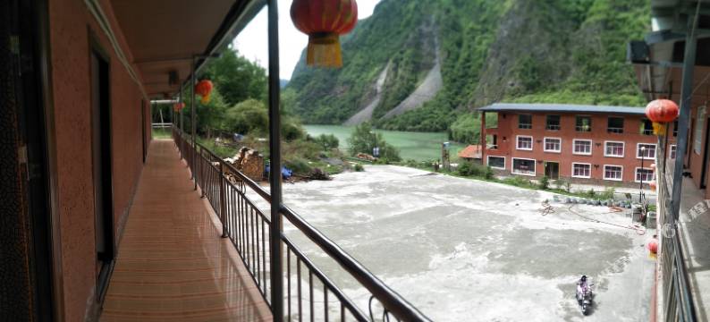 松坪沟景秀湖畔家园图片