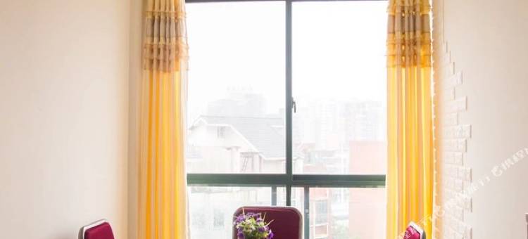 桂林山水间的家公寓(平桂西路分店)图片