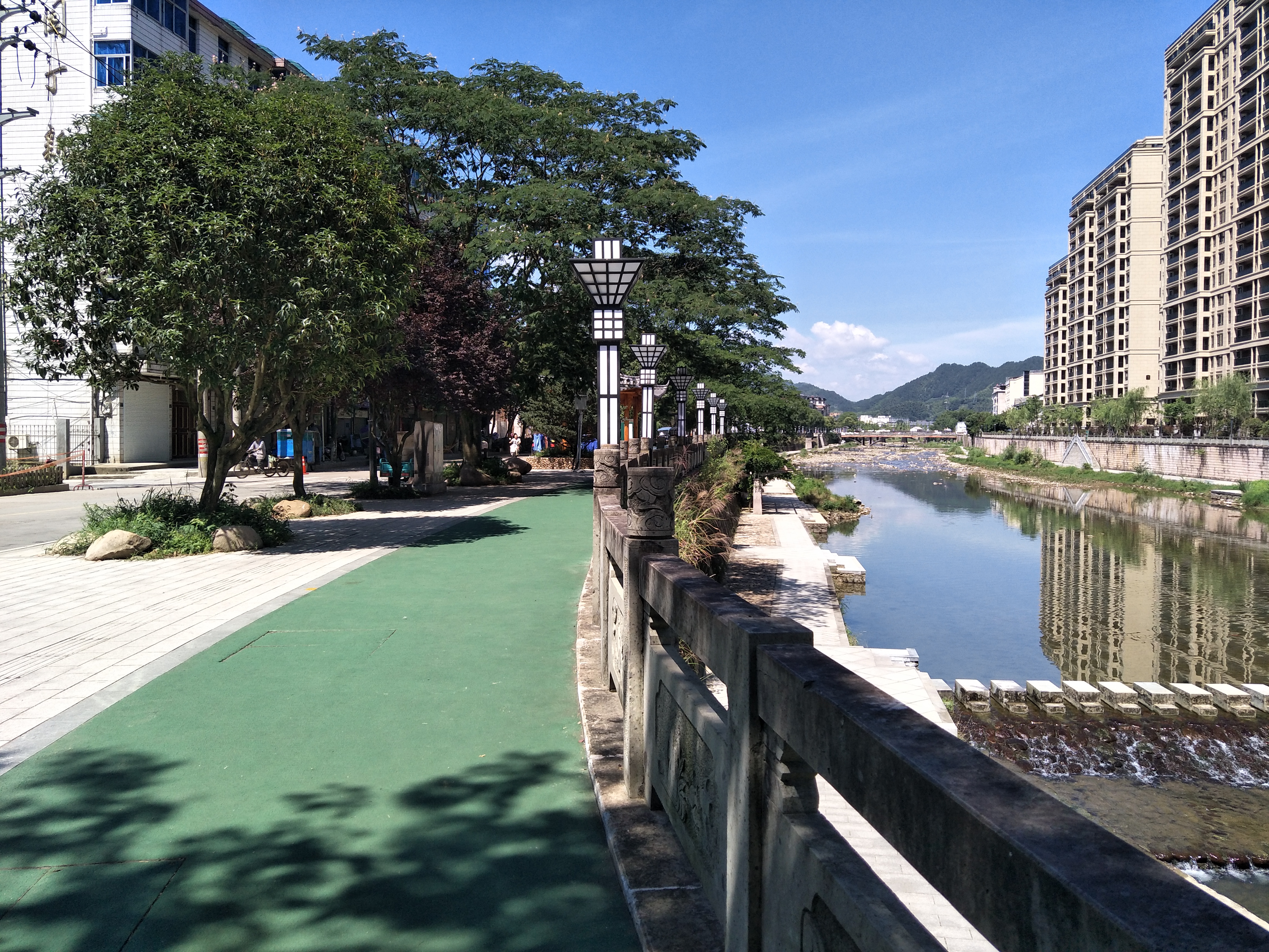 Kaixing Holiday Hotel Over view