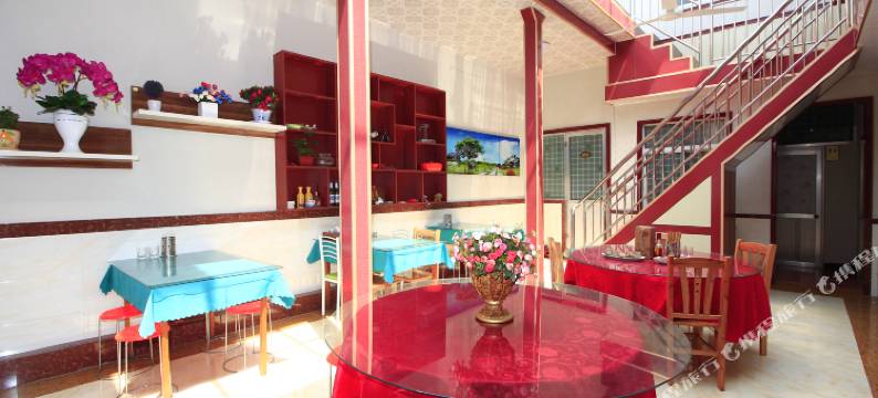 日照金渔船渔家图片