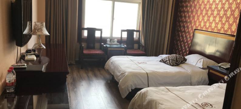 乡城藏乡田园大酒店图片