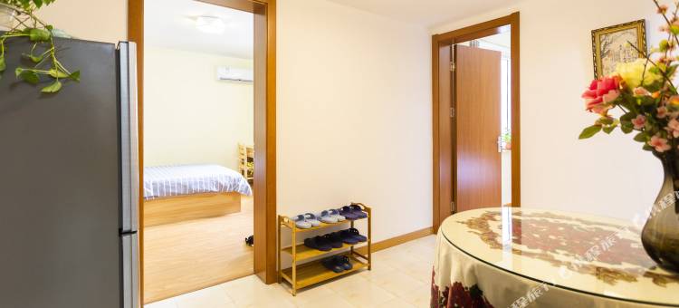 上海陆家嘴核心区域的温馨公寓(21号店)图片