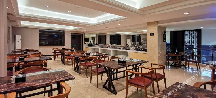 胜高国际酒店(英德仙湖湾店)图片
