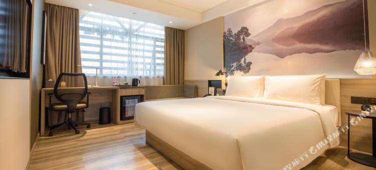 广州花都广场地铁站曙光大道亚朵酒店图片