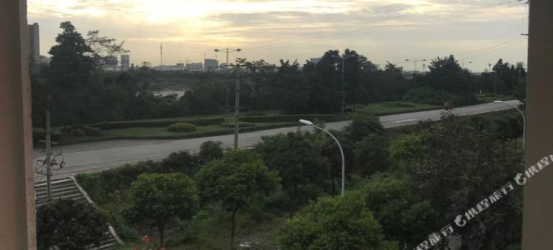 成都堰上青城公寓图片