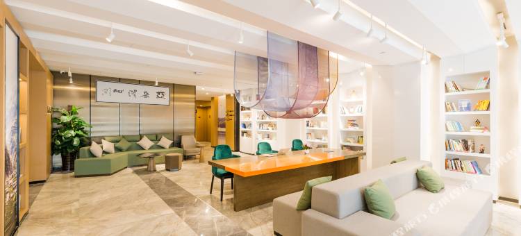 杭州西湖文化广场地铁站上塘路亚朵酒店图片