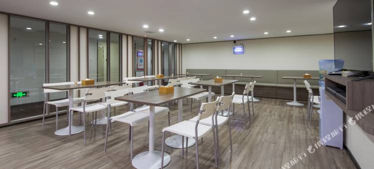 逸米酒店(广州南沙万达广场金洲地铁站店)图片