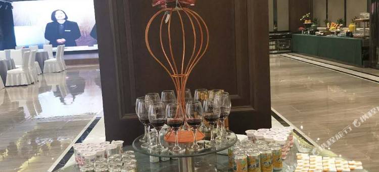 澳门天子酒店(三门峡高铁南站店)图片