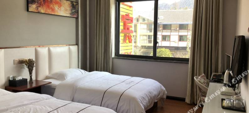 宝山宾馆(梵净山景区东门店)图片