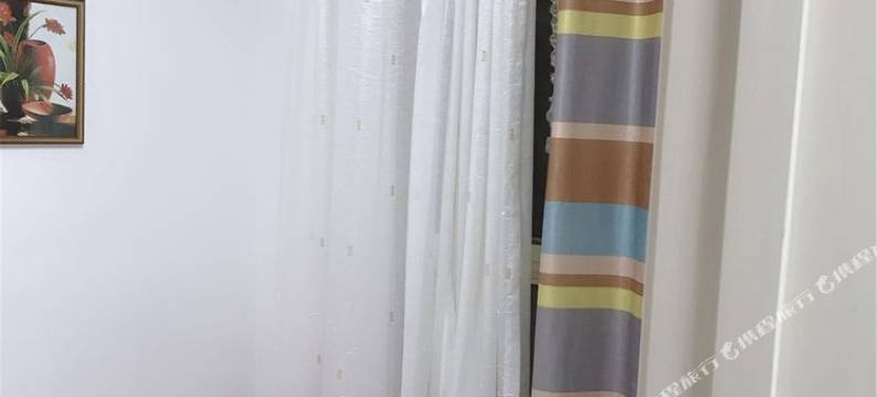 青岛中山路栈桥劈柴院天主教堂附近阳光两居公寓图片