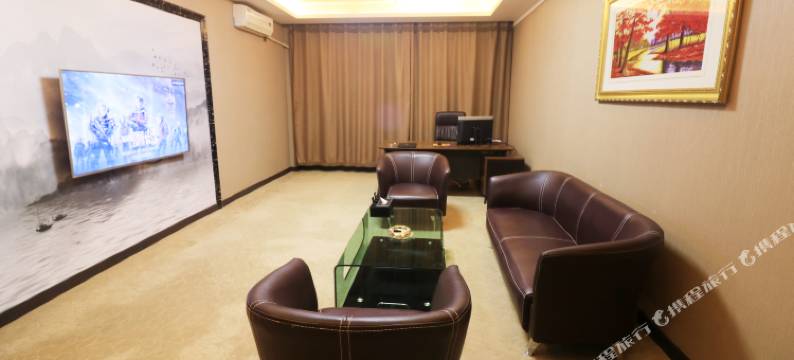 乌拉盖大酒店图片