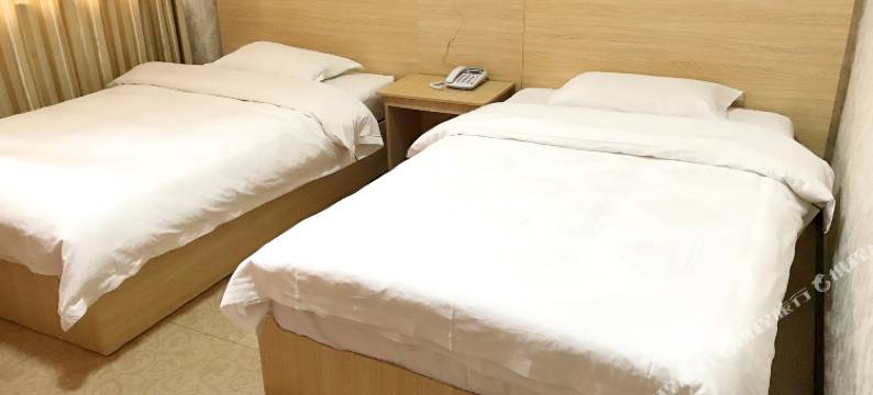 青柠酒店(许昌胖东来生活广场火车站店)图片