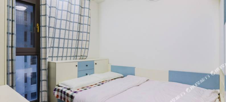 环球中心附近繁华地段2居温馨大床房公寓(剑南大道中段1号分店)图片