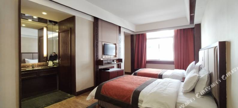 稻城兰卡假日酒店图片