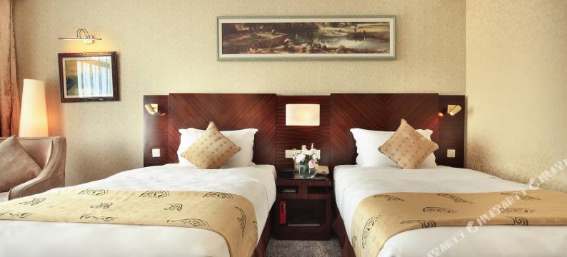 桂林漓江大瀑布饭店(象鼻山两江四湖店)图片