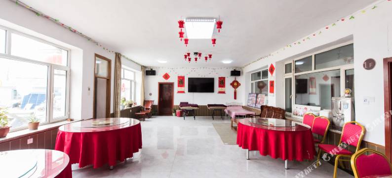 江畔曾家客栈(雾凇岛景区店)图片