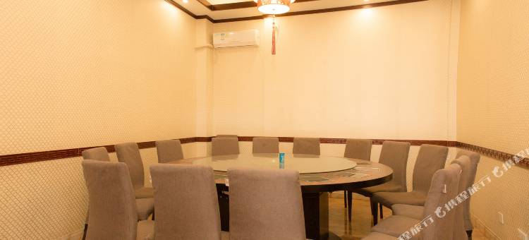 OYO额尔古纳石府商务酒店图片