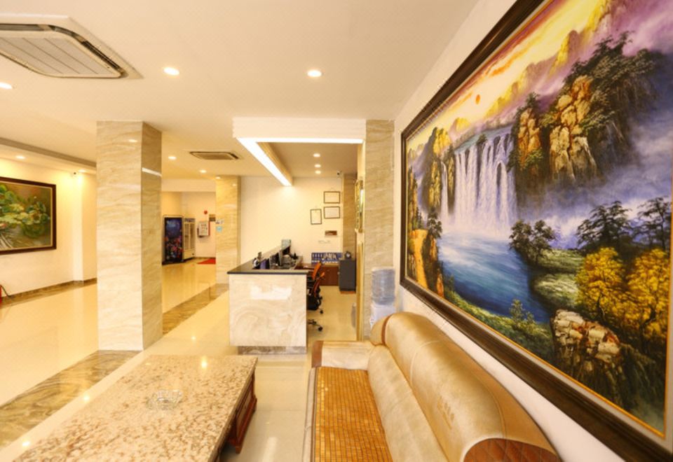  Hotel Overview
