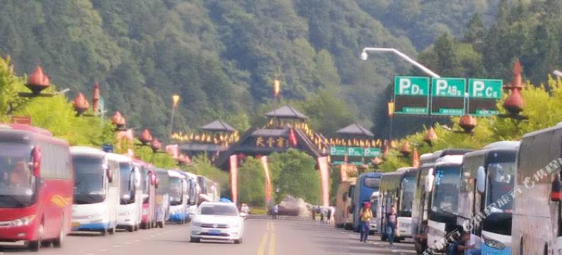 天堂寨甜艳小筑图片