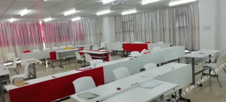 莫林风尚酒店(益阳火车站店)图片