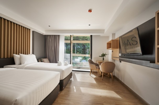 Has Pattaya Over view