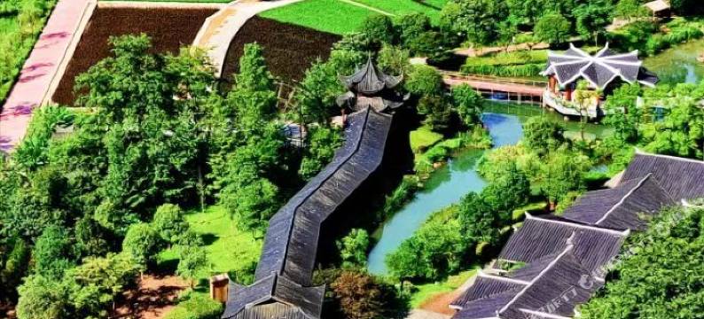 张家界黄龙洞龙舍图片