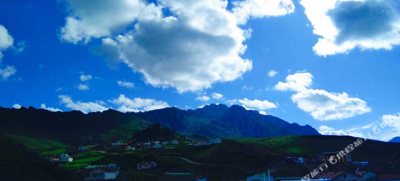 若尔盖白龙江大酒店图片