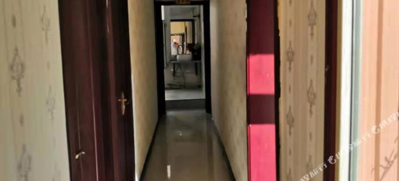 西宁鹤鹏日租房图片