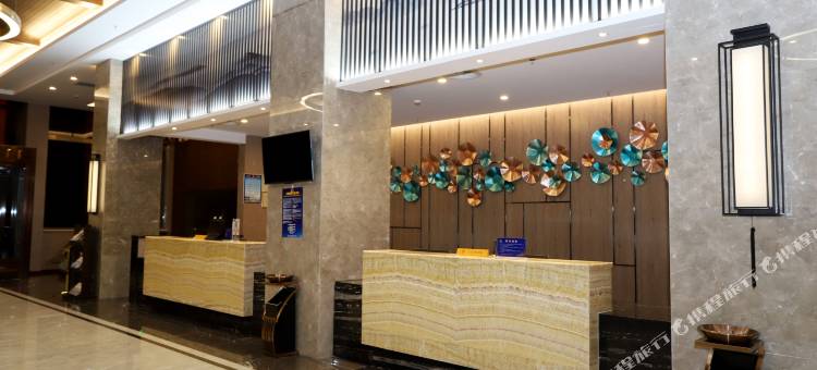 泽鑫大酒店(延安万达城红街店)图片