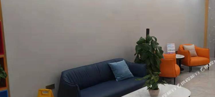 深圳逢悦酒店(深职院西丽地铁站店)图片
