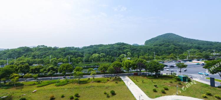 镇江火车站南徐大道亚朵酒店图片