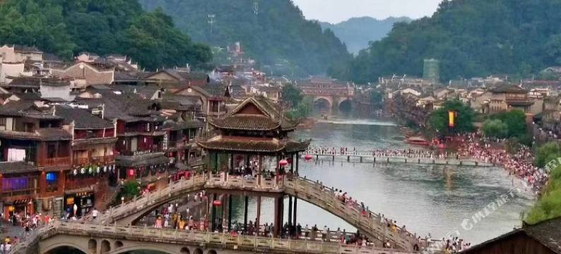 凤凰景舍江景民宿(凤凰古城虹桥店)图片