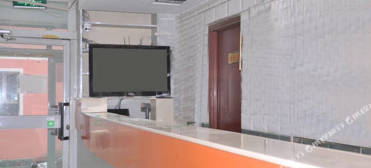 OYO乌鲁木齐云峰宾馆(机场店)图片