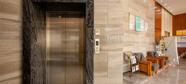 艺龙瑞云酒店(天台山高铁站店)图片