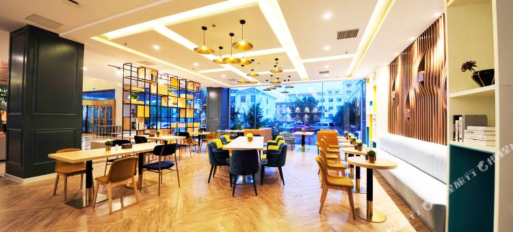 白玉兰酒店(五莲解放路店)图片