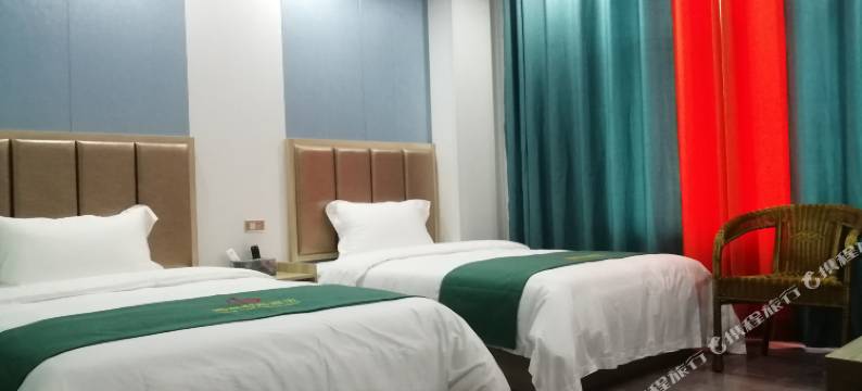 鸿源酒店(河南建院地铁站店)图片