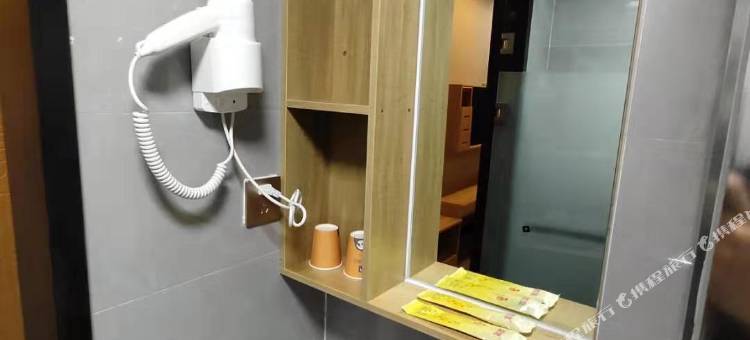 华驿精选酒店(高密火车站店)图片