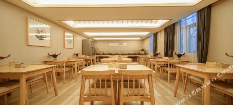 阜阳茉莉芦花商务酒店(万达广场生态乐园店)图片