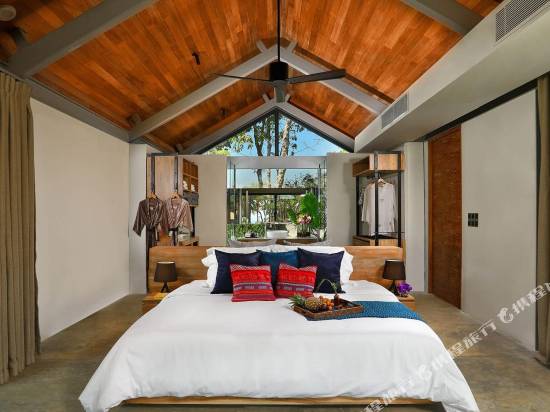 布拉莎麗椰子島天外天度假酒店