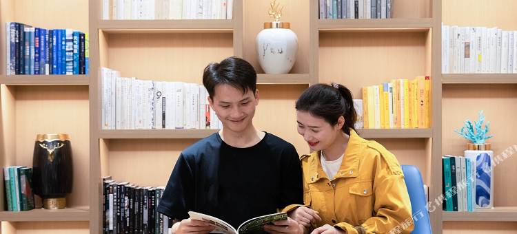 长沙IFS国金中心芙蓉广场亚朵酒店图片