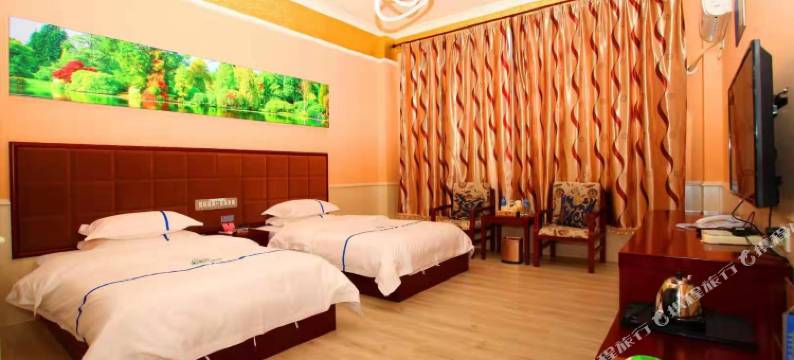 芒市滇缅电竞大酒店图片