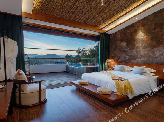 那佳•云渡畔山温泉度假酒店(腾冲和顺古镇店)