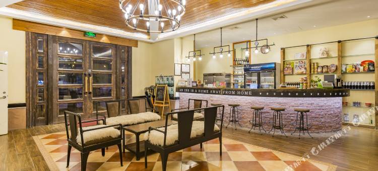 随风驿湖畔雪山度假酒店(崇礼店)图片