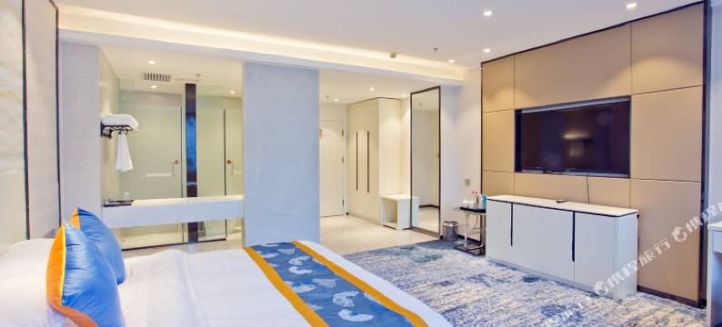 红楼大酒店(乌鲁木齐铁路局地铁站店)图片