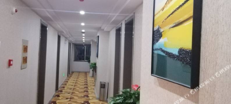 朔州怡家宾馆图片