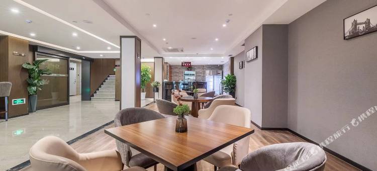 如家精选酒店(贵阳高铁北站观山湖店)图片