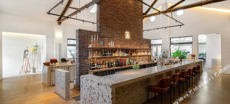 一夕设计师酒店(西安古城墙建筑科技大学李家村地铁站店)图片